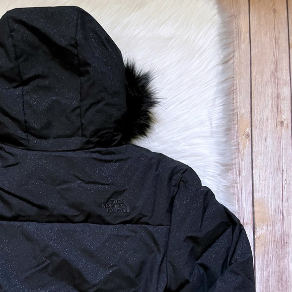 The North Face Girls’ Dealio City Jacket In Black Sparkle - Picture 7 of 12